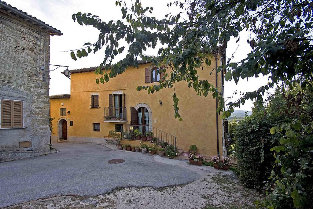 Casale Del Monsignore Spoleto Exterior foto